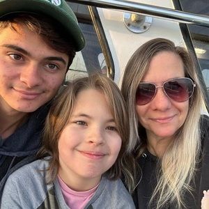 Meet your Posher, Christine